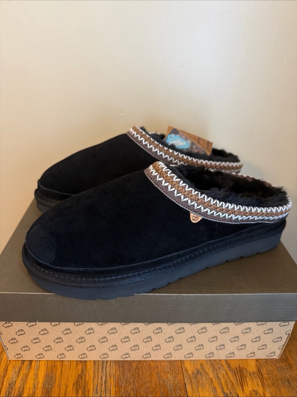 Lamo Women's 10 Black/Multicolor Jules Suede Faux Fur Lined Clog Slippers NWT